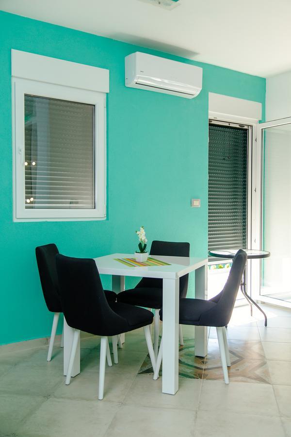 Apartmani Mozaici Risan Buitenkant foto