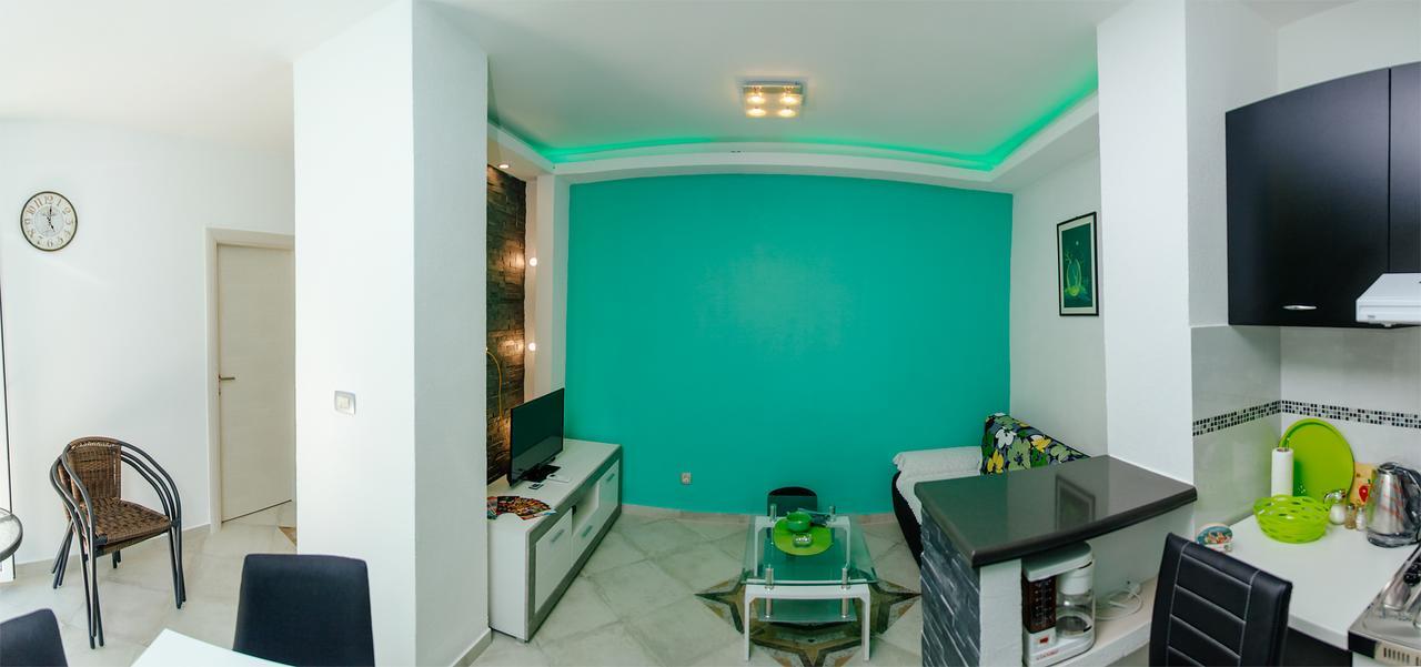 Apartmani Mozaici Risan Buitenkant foto