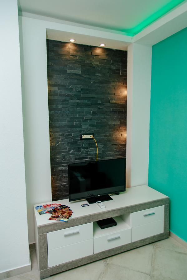 Apartmani Mozaici Risan Buitenkant foto