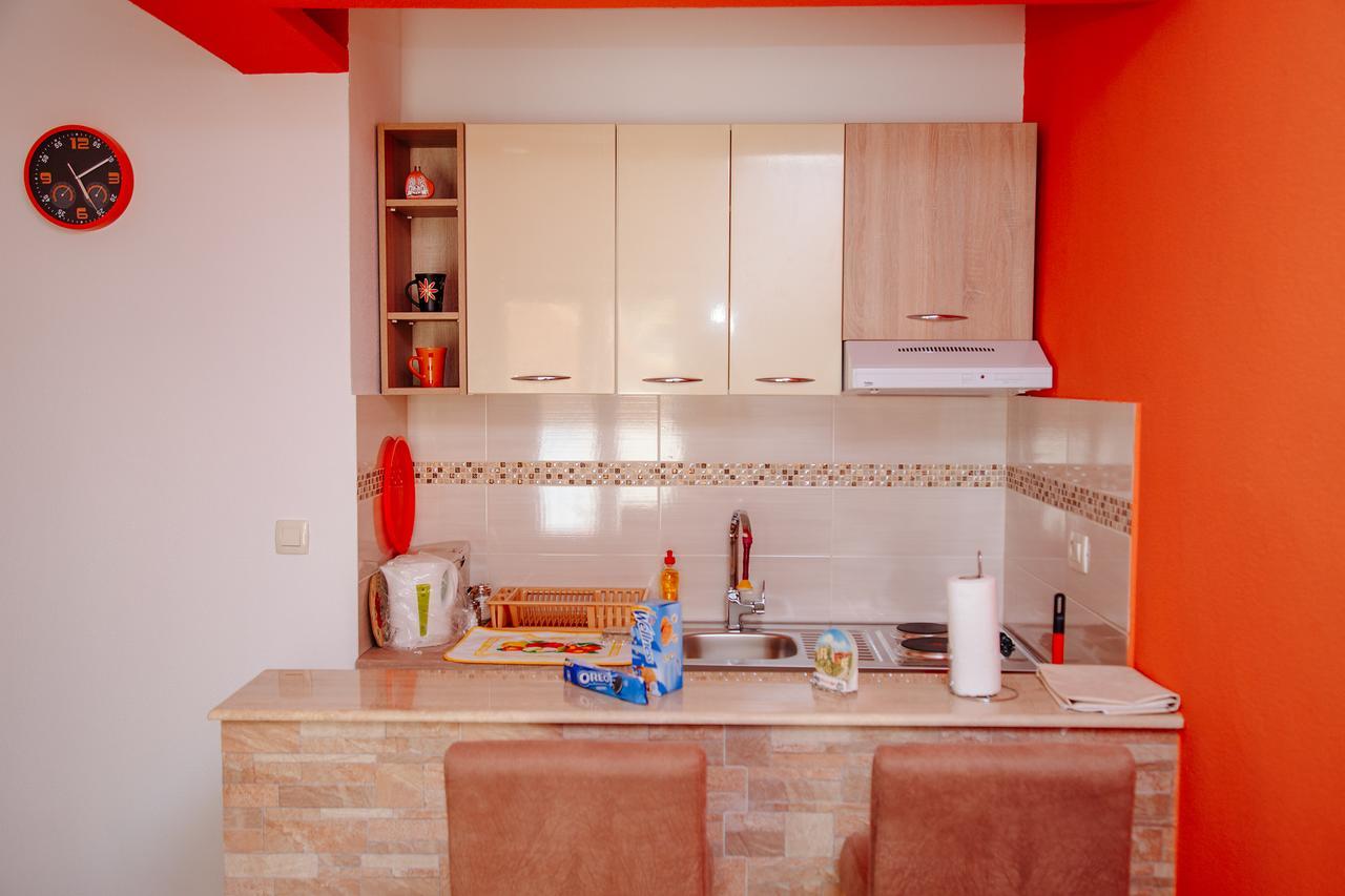 Apartmani Mozaici Risan Buitenkant foto
