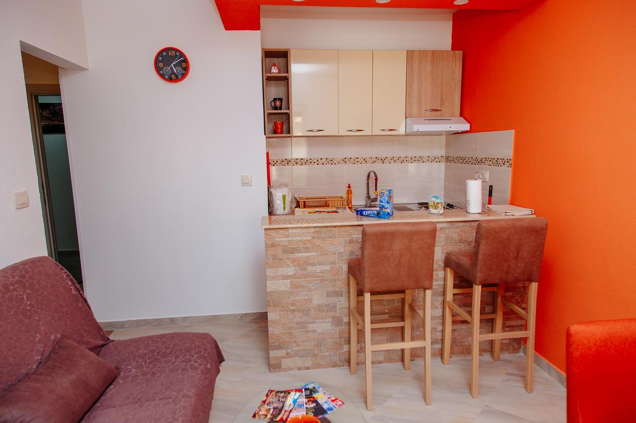 Apartmani Mozaici Risan Buitenkant foto