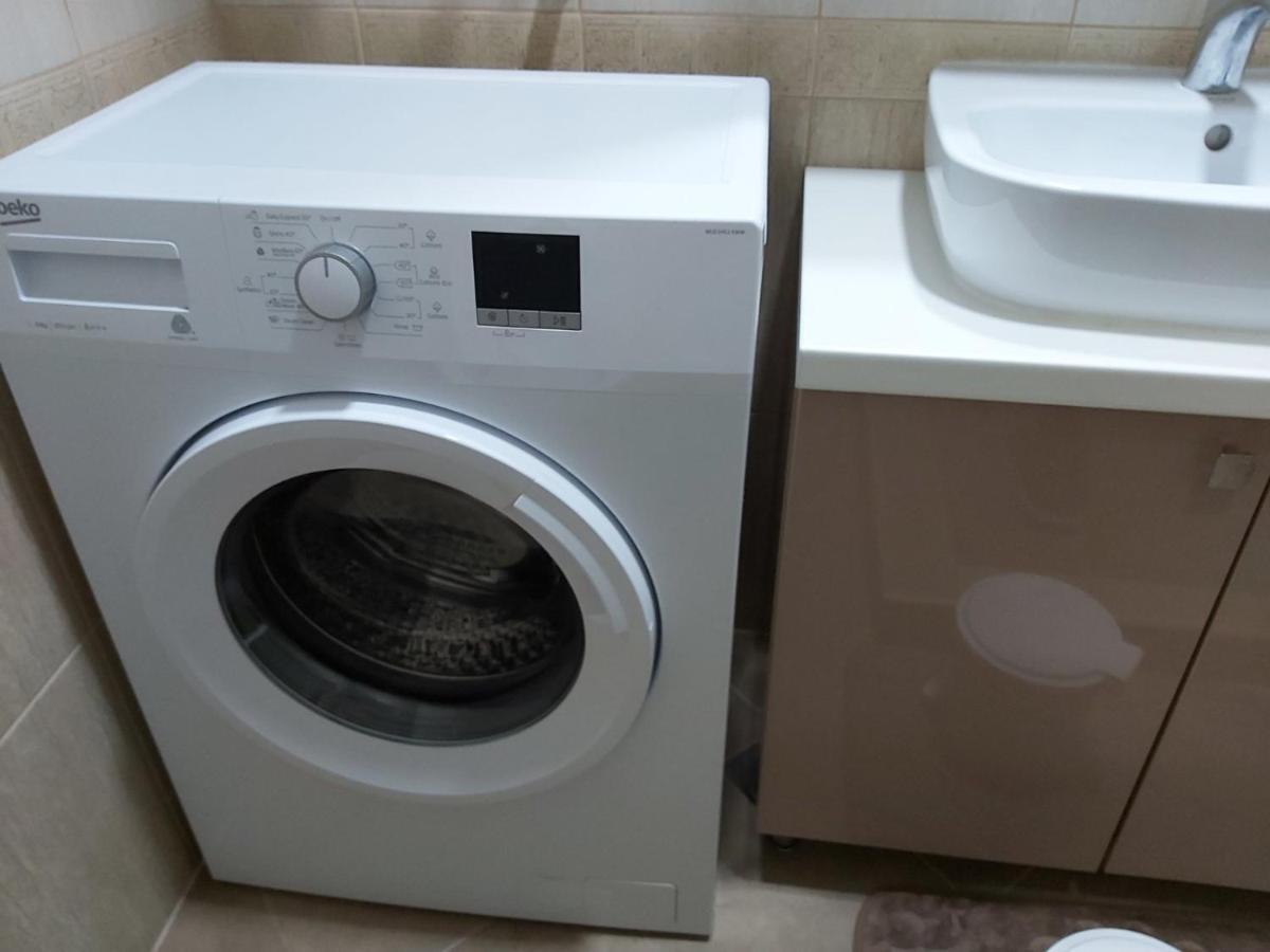 Apartmani Mozaici Risan Buitenkant foto